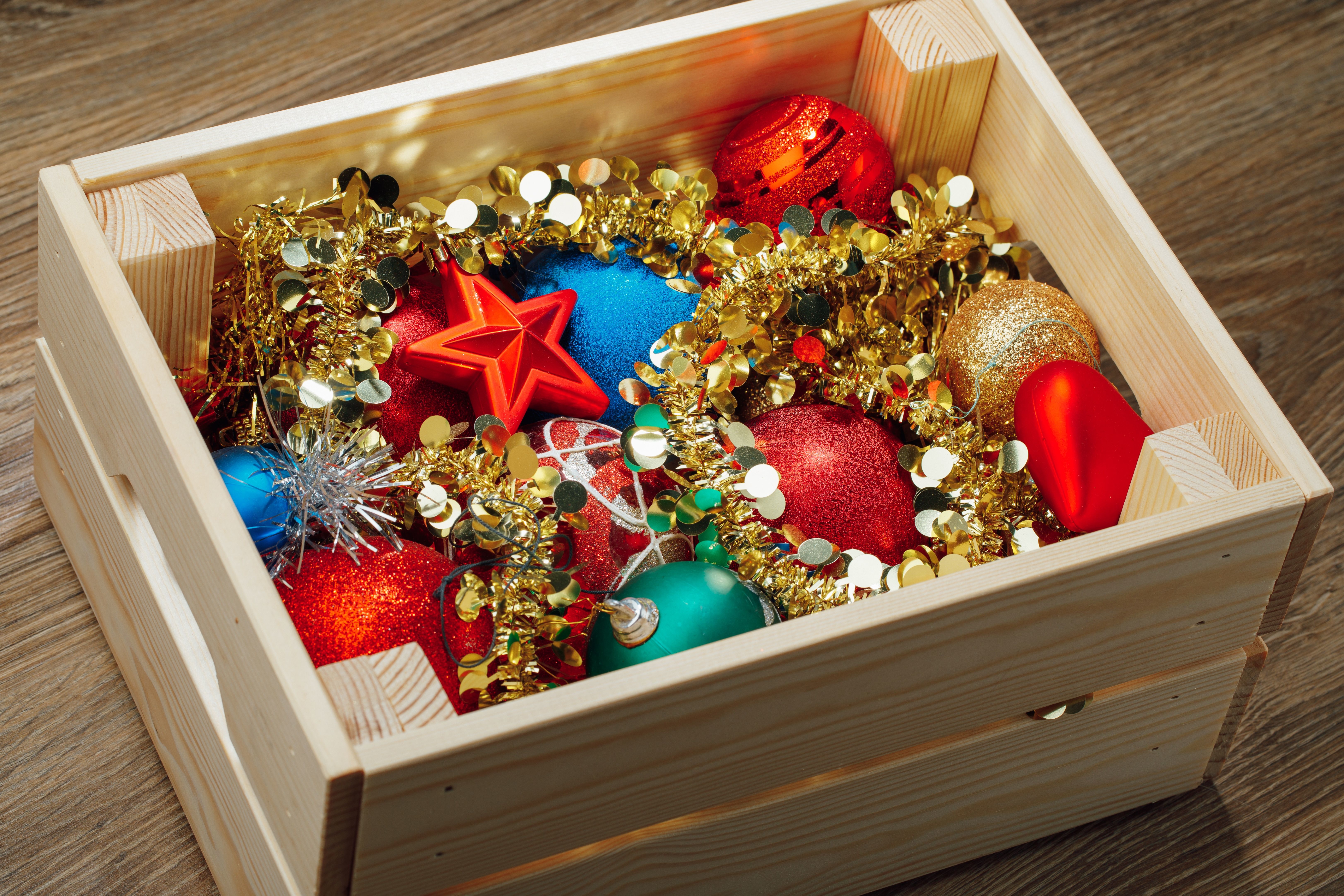 4 consejos para guardar la decoración navideña