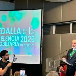 Sergio Felgueres Cabestany recibe Medalla a la Excelencia Inmobiliaria Luis Barrios 2025