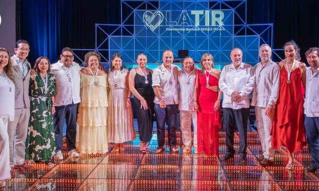 Premiaciones Convención Nacional REMAX México 2025